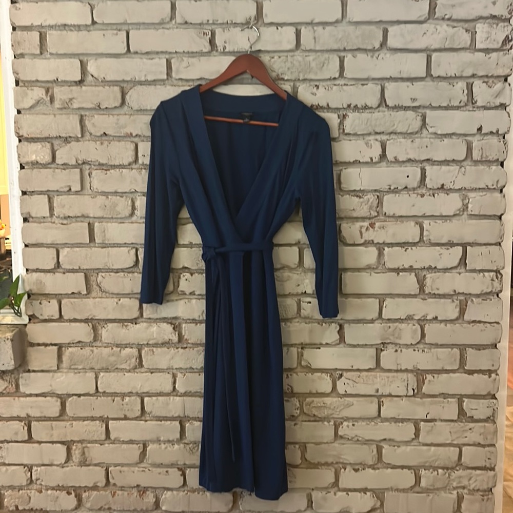 Ann Taylor size 2 Navy Wrap Dress